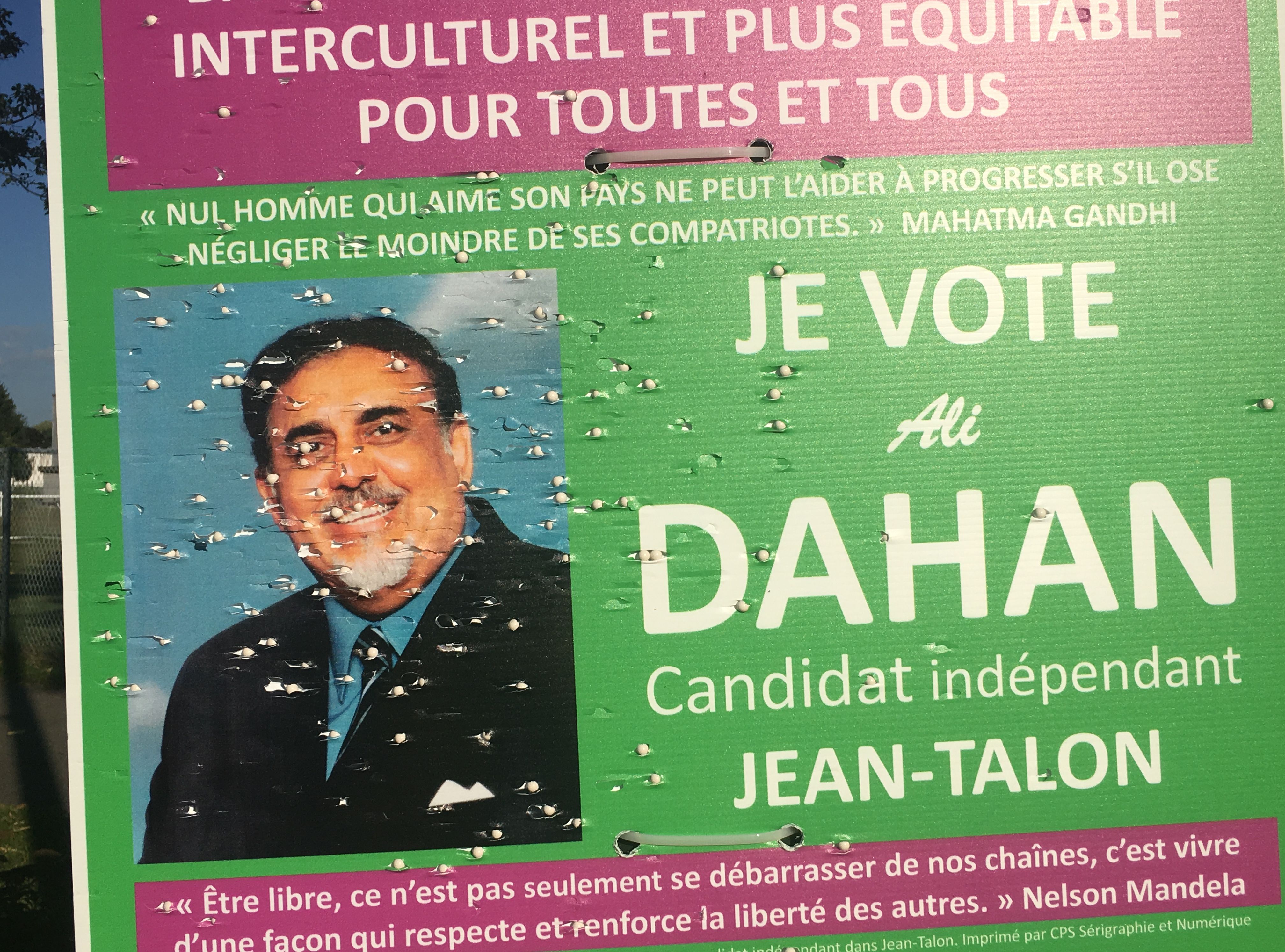 Pancarte électorale mitraillée Ali Dahan