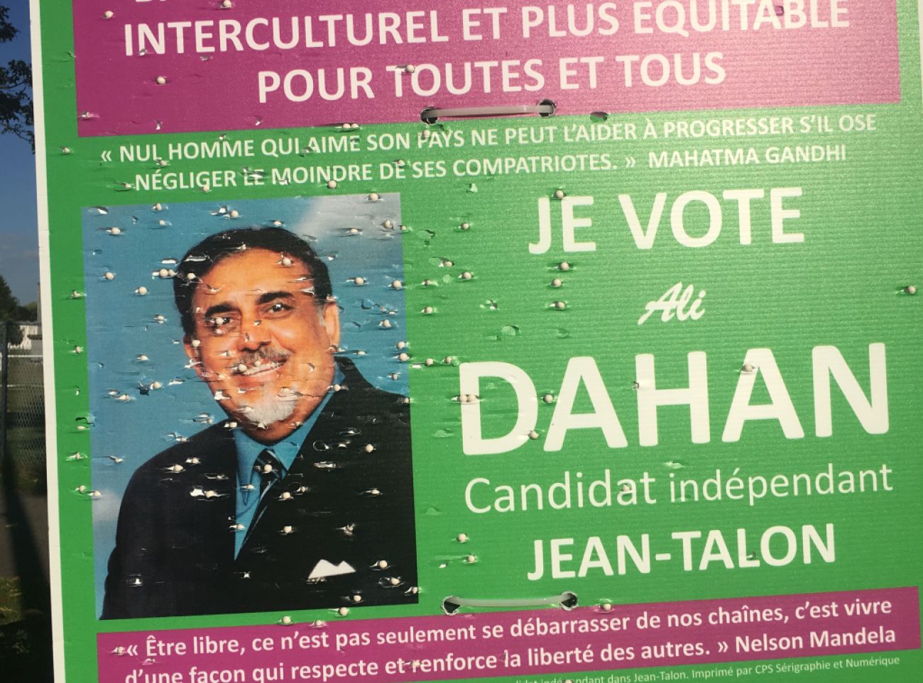 Pancarte électorale mitraillée Ali Dahan