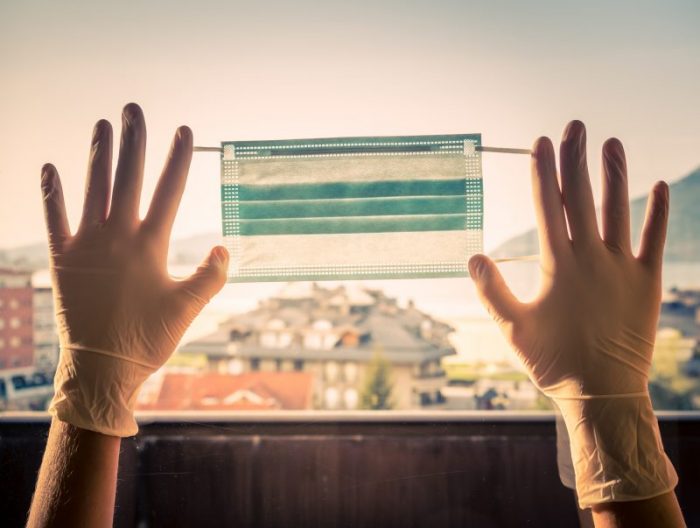 Covid-19 coronavirus masque gants