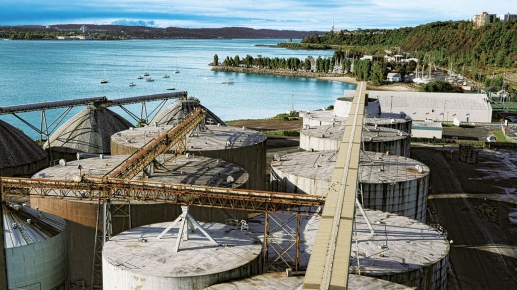 ACT-BE-QE-PORT-DE-QUEBEC-24-05-BA-205-MOTS