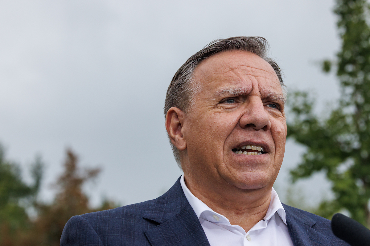 François Legault en campagne électorale.