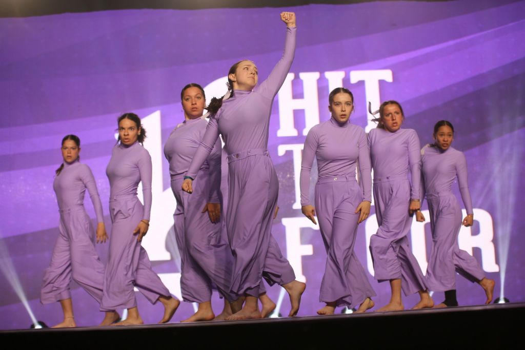 Troupe de danse Bad de SPT à Révolution