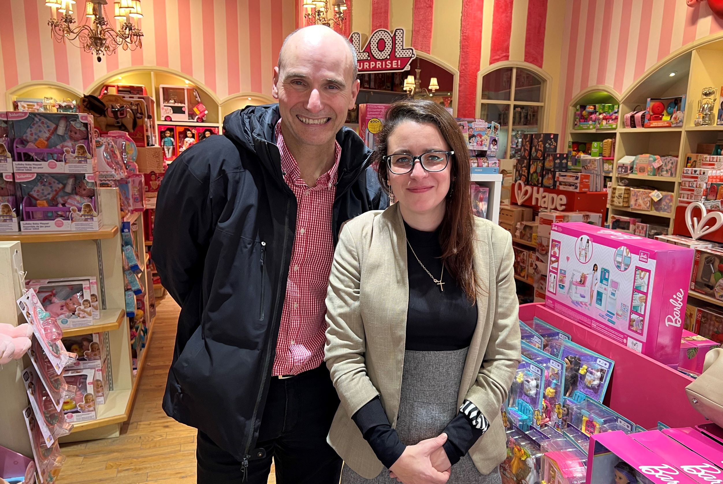 Député fédéral Jean-Yves Duclos et la d.g. du Pignon Bleu Roseline Roussel.