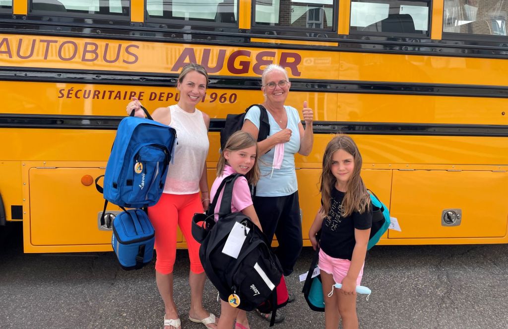 Don matériel scolaire fondation Paksac