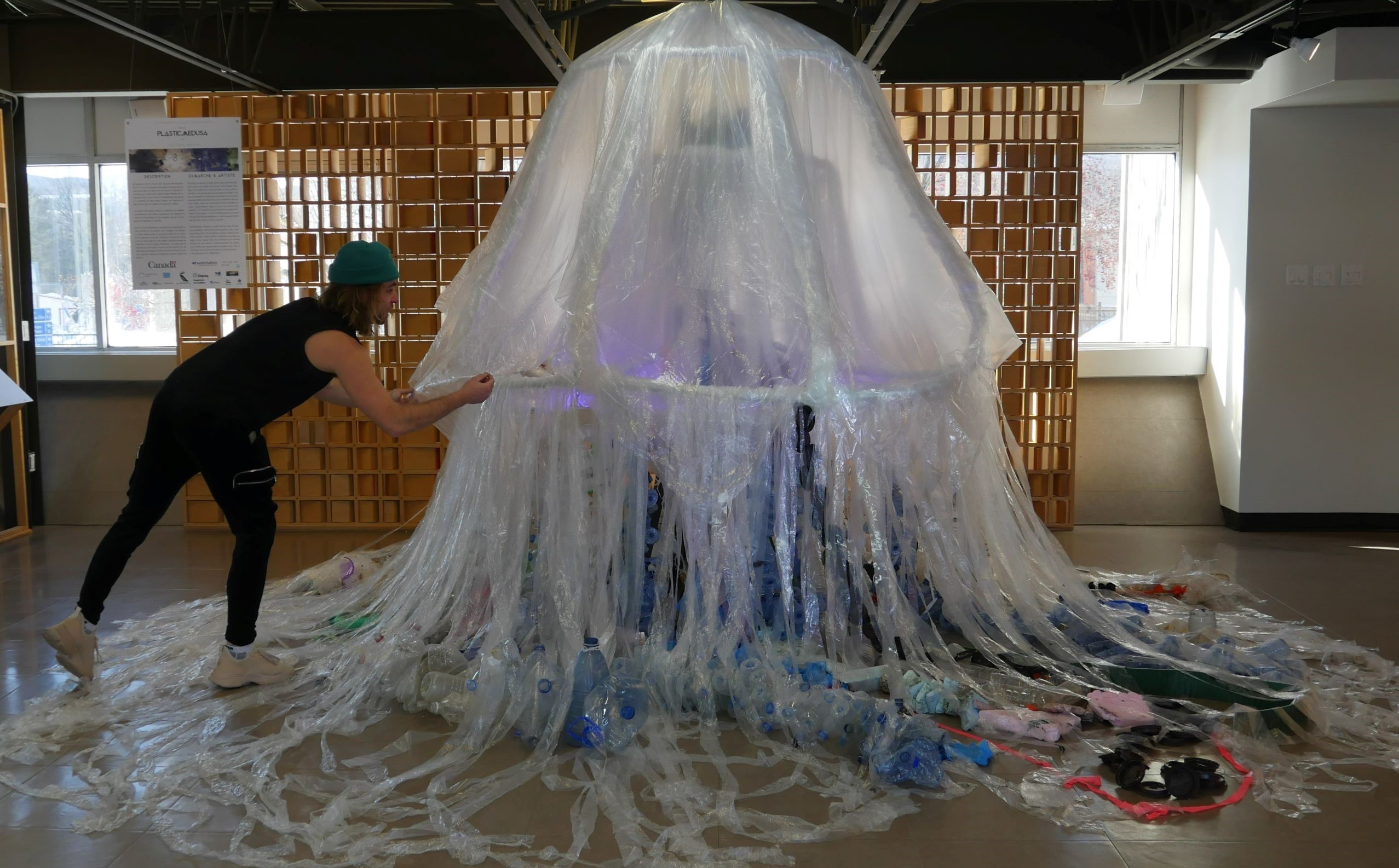 M&eacute;duse en plastique Aquarium du Qu&eacute;bec