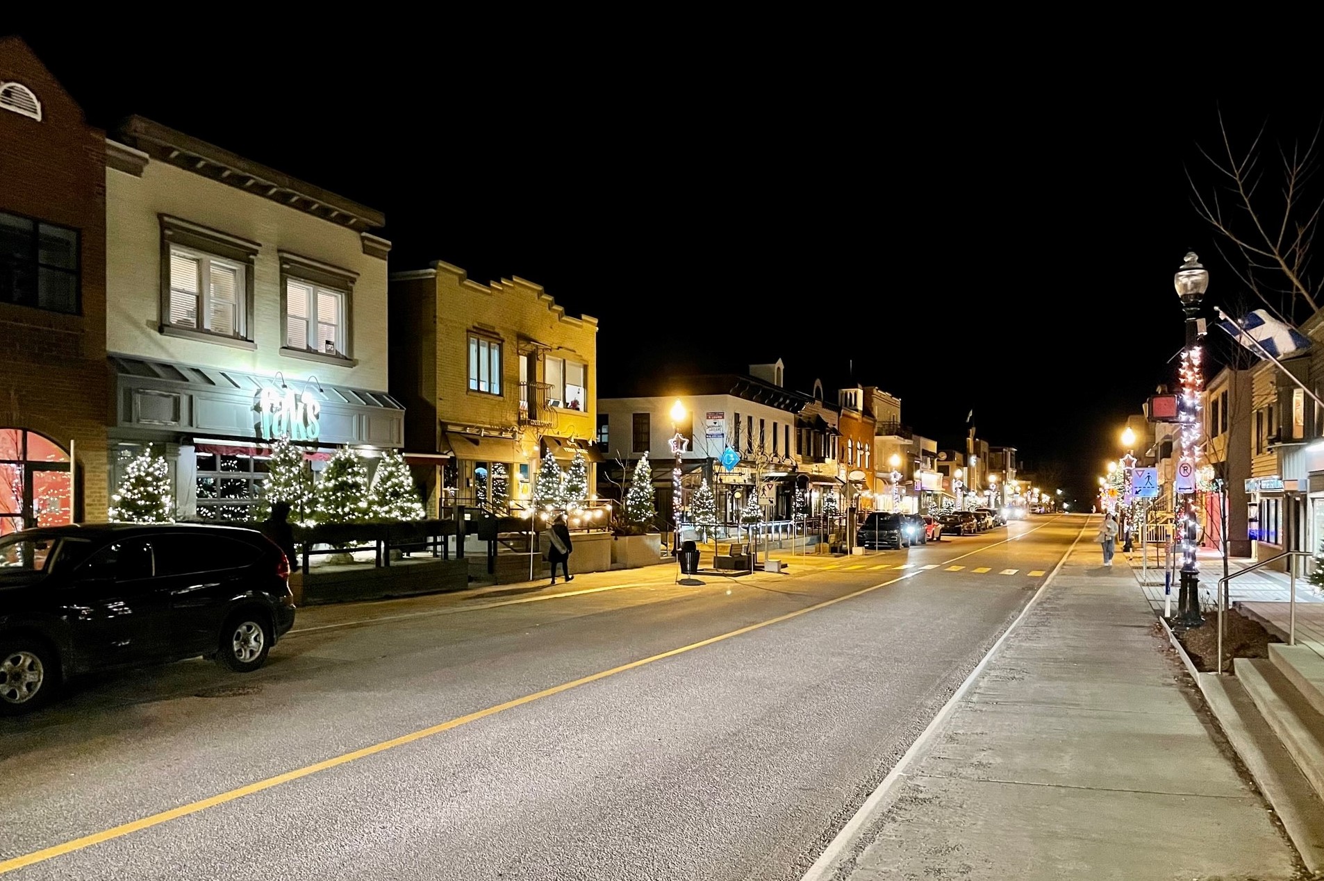 Avenue Maguire illuminée Fêtes 2022