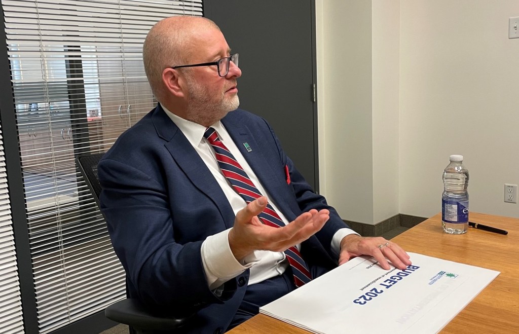 Sylvain Juneau, maire de Saint-Augustin-de-Desmaures