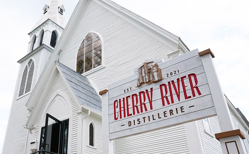 Microdistillerie Cherry River &agrave; Magog