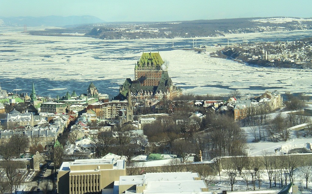 Vue Château Frontenac en hiver