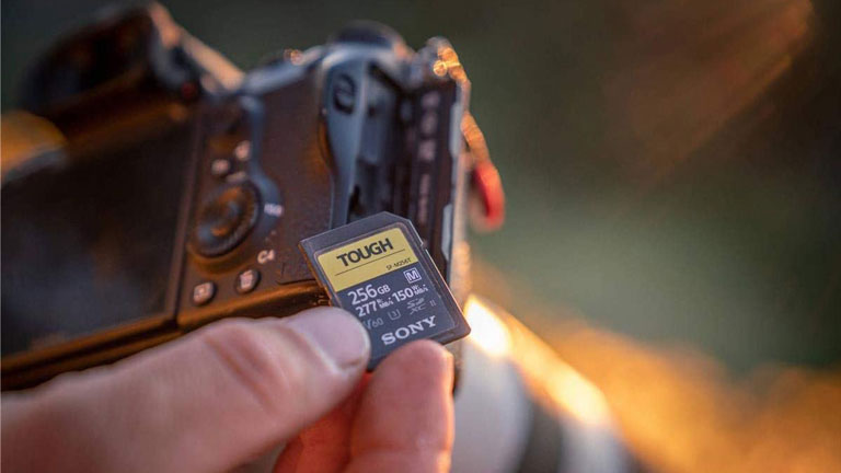 carte sd sony tough-m r&eacute;sistante rapide 4k