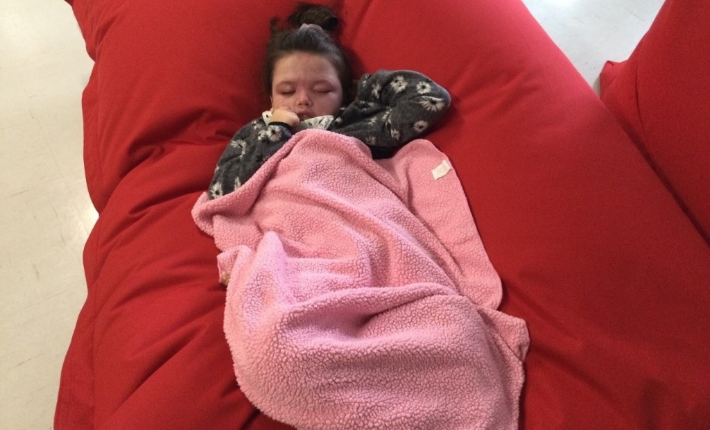 Poufs "poches de poids" école Madeleine-Bergeron