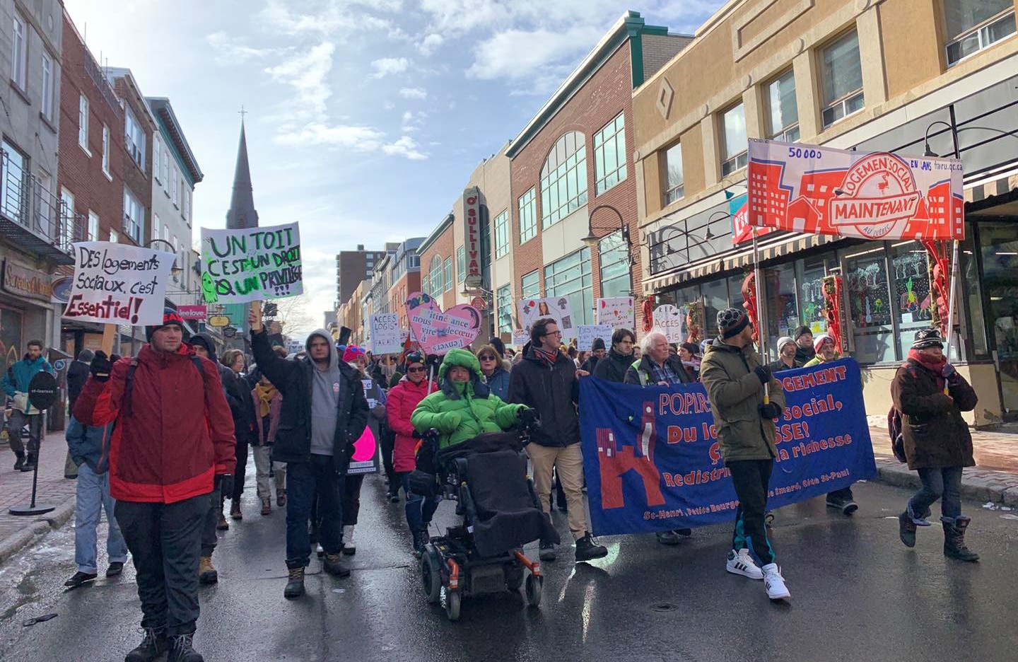Manif FRAPRU crise du logement à Québec