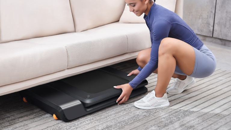 Les tapis roulants King Smith se replient sur eux-mêmes et peuvent donc se ranger facilement. Tapis roulant King Smith Compact