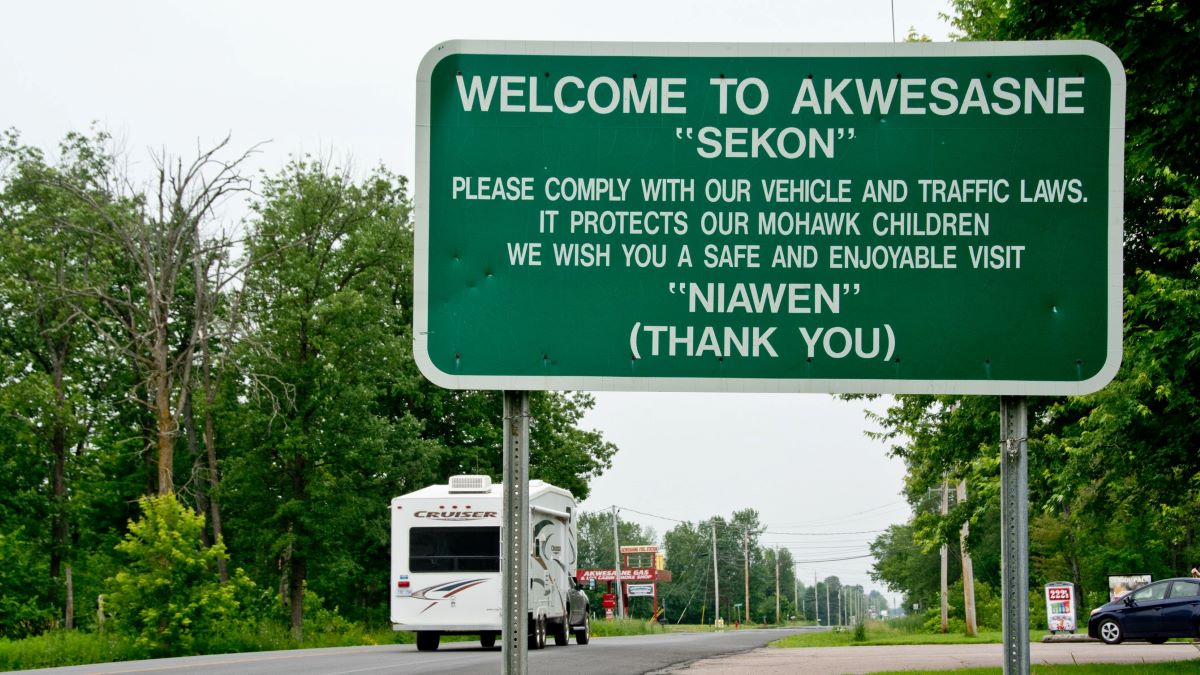 Six corps, dont un enfant, repêchés à Akwesasne près de la frontière ...
