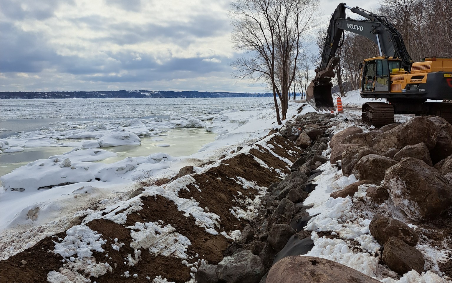 Plage Jacques-Cartier travaux de stabilisation