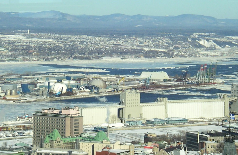 Port de Québec en hiver