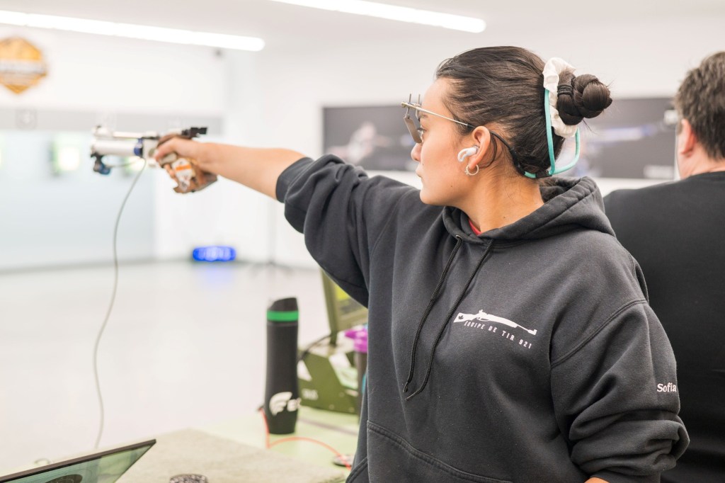Sofia Pérez championne tir au pistolet