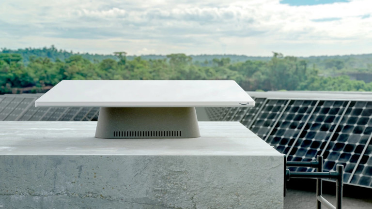 Voici un aperçu de la troisième antenne pour le service d'internet satellite Amazon Kuiper. Amazon Kuiper antenne internet satellite 1 Gbit/s