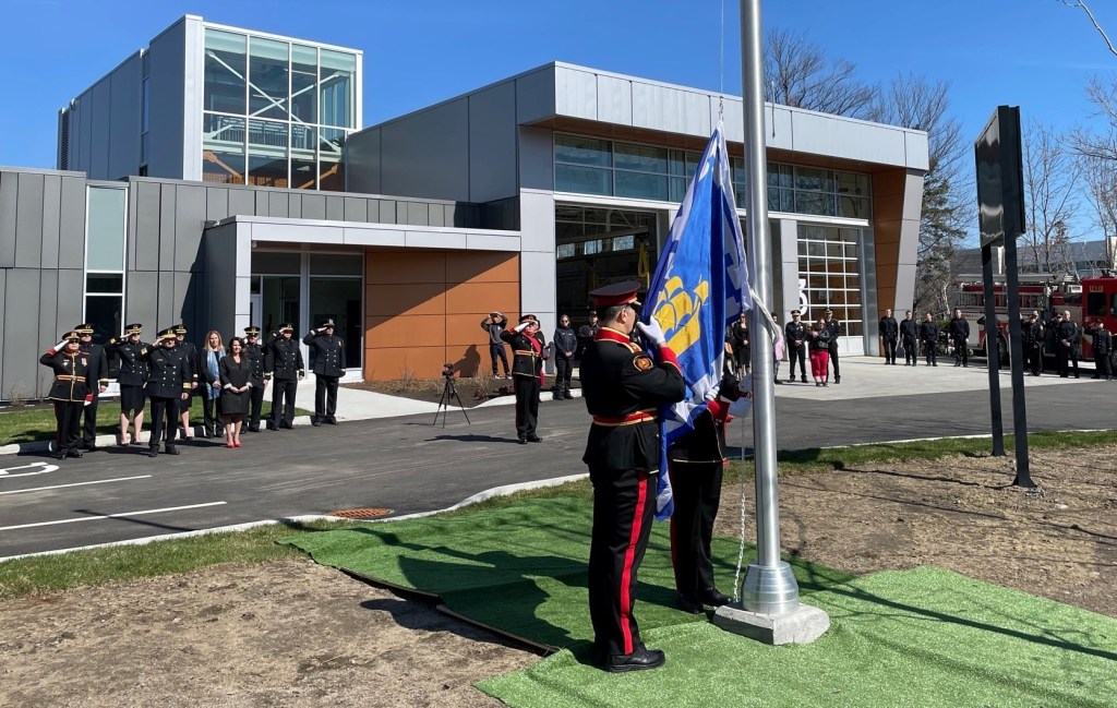 Inauguration caserne 10 SPCIQ