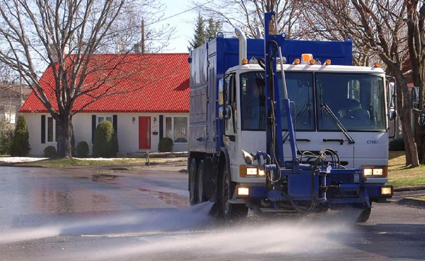 Nettoyage printanier des rues à Québec