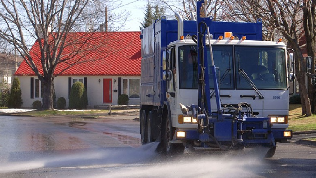 Nettoyage printanier des rues à Québec