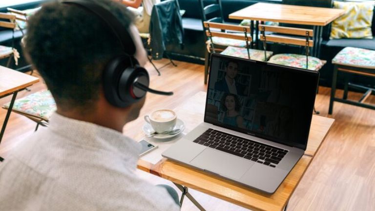 casque d'&eacute;coute Kensington H3000 technologie suppression bruits environnants