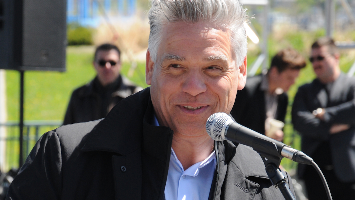 Nicolas Racine, pr&eacute;sident-directeur g&eacute;n&eacute;ral chez BLEUFEU