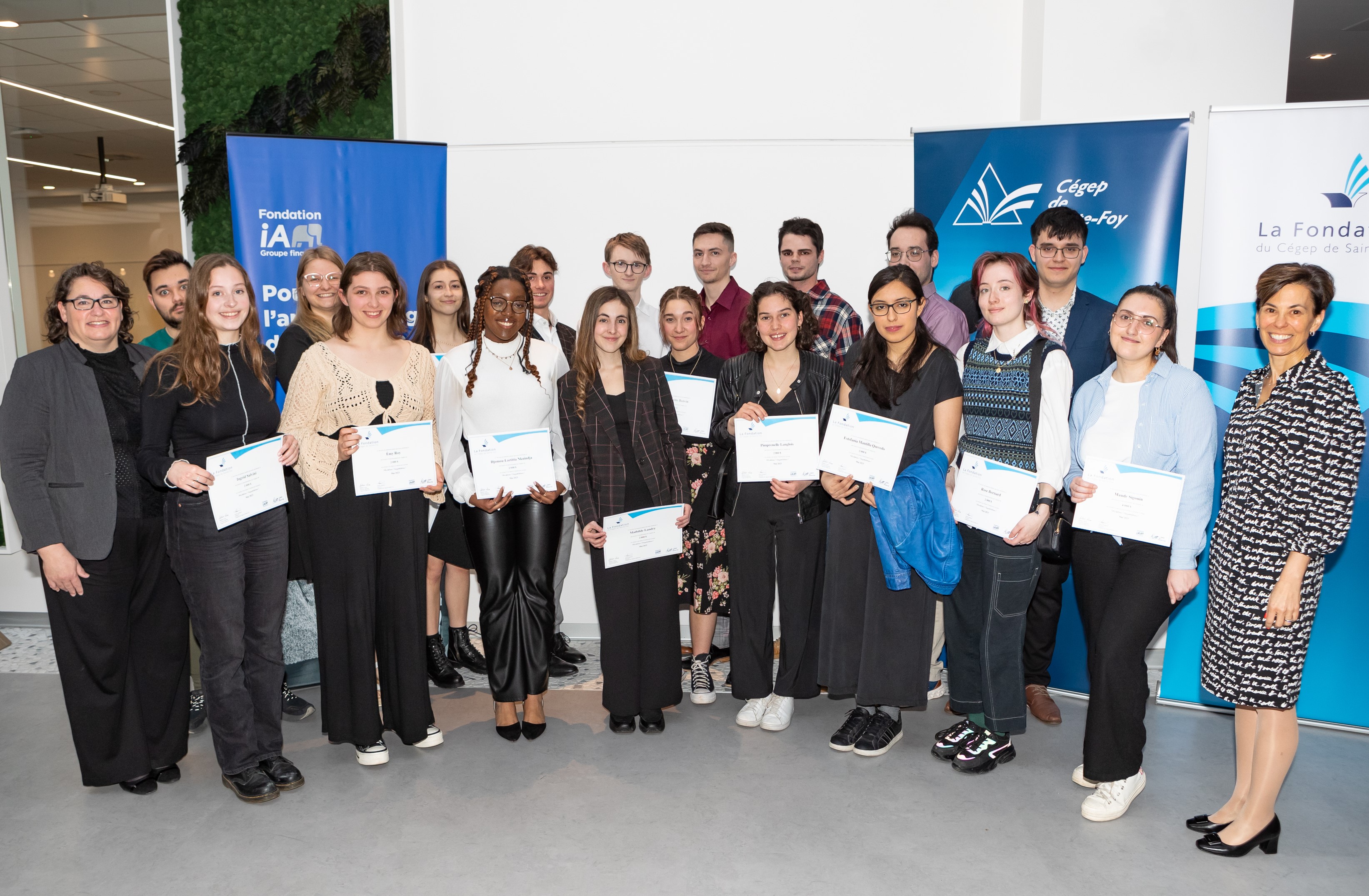 Bourses enrichissement de l'anglais au Cégep de Sainte-Foy 2023