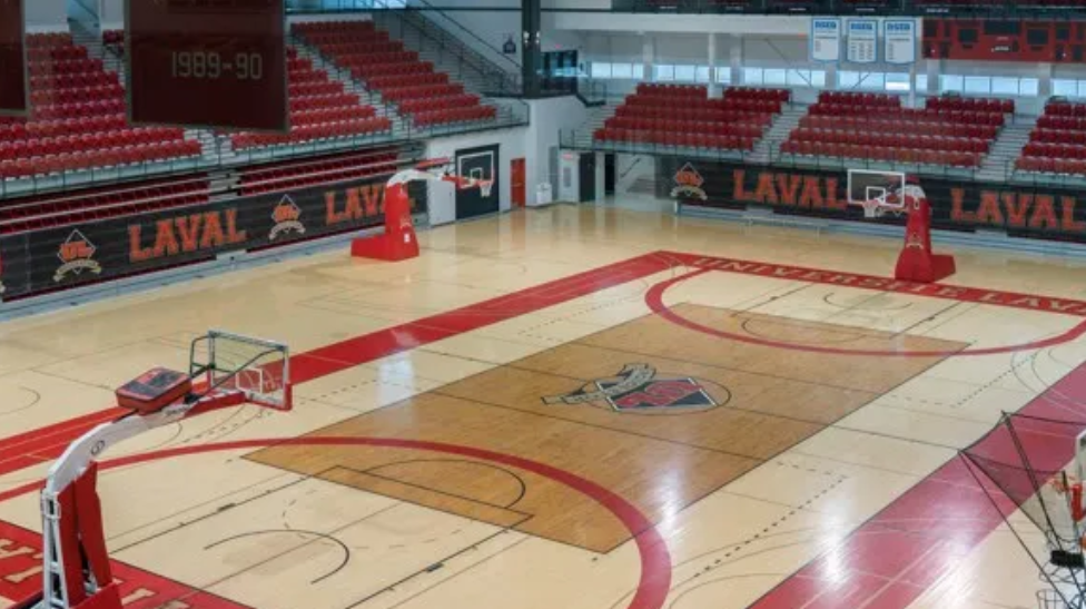 Terrain de basketball du PEPS UL