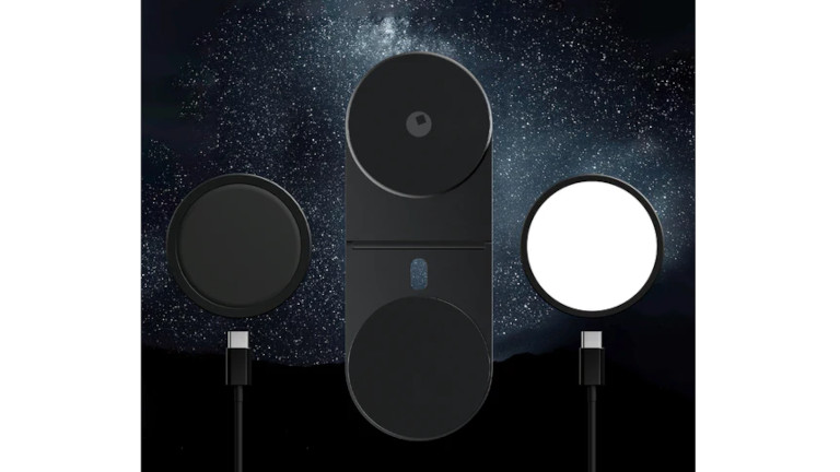 L'ensemble contient un support pour nos appareils intelligents, une lumi&egrave;re pour nous &eacute;clairer lors de nos appels en visioconf&eacute;rence et un chargeur sans-fil.