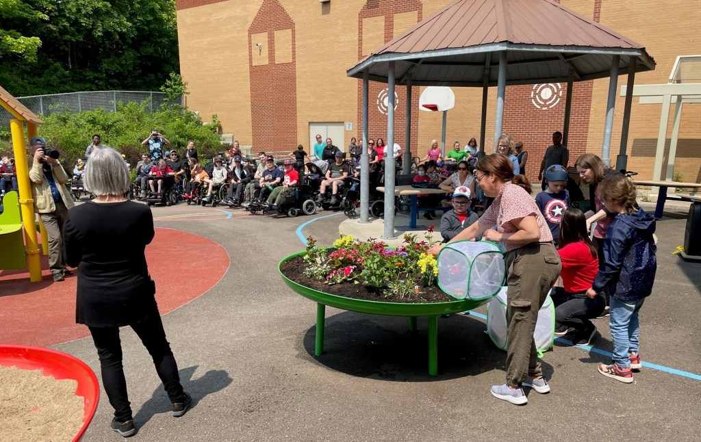 École Madeleine-Bergeron cour