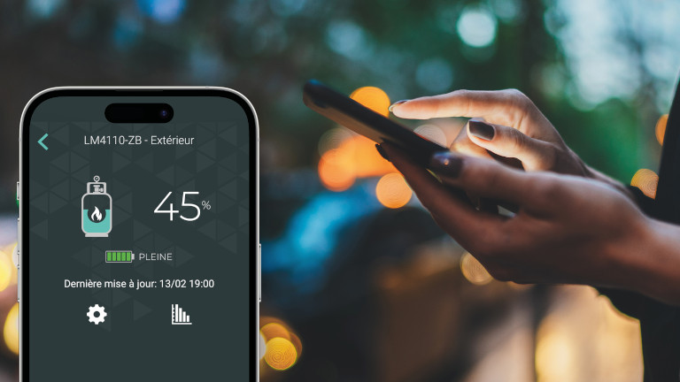 Via l'application Neviweb on peut suivre le niveau de carburant de notre réservoir. Moniteur propane Sinopé application Neviweb