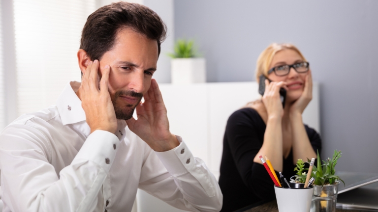 utilisation du cellulaire au travail