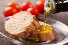 Pane e olio, matrimonio perfetto che fa bene alla salute