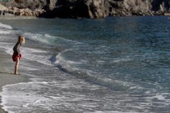 Pipì in mare, 3000 euro di multa