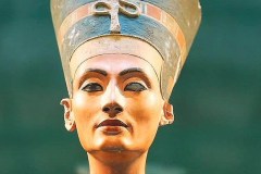 “Regine d’Egitto” da Torino a Montréal