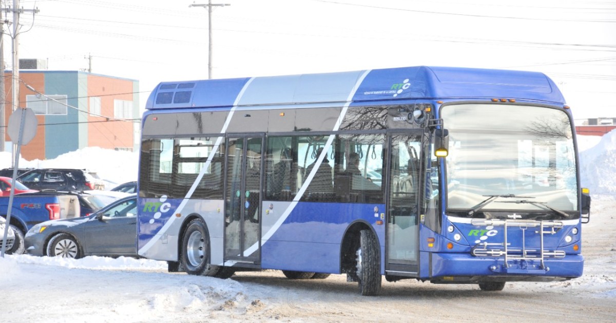 Le RTC présente son nouveau midibus hybride